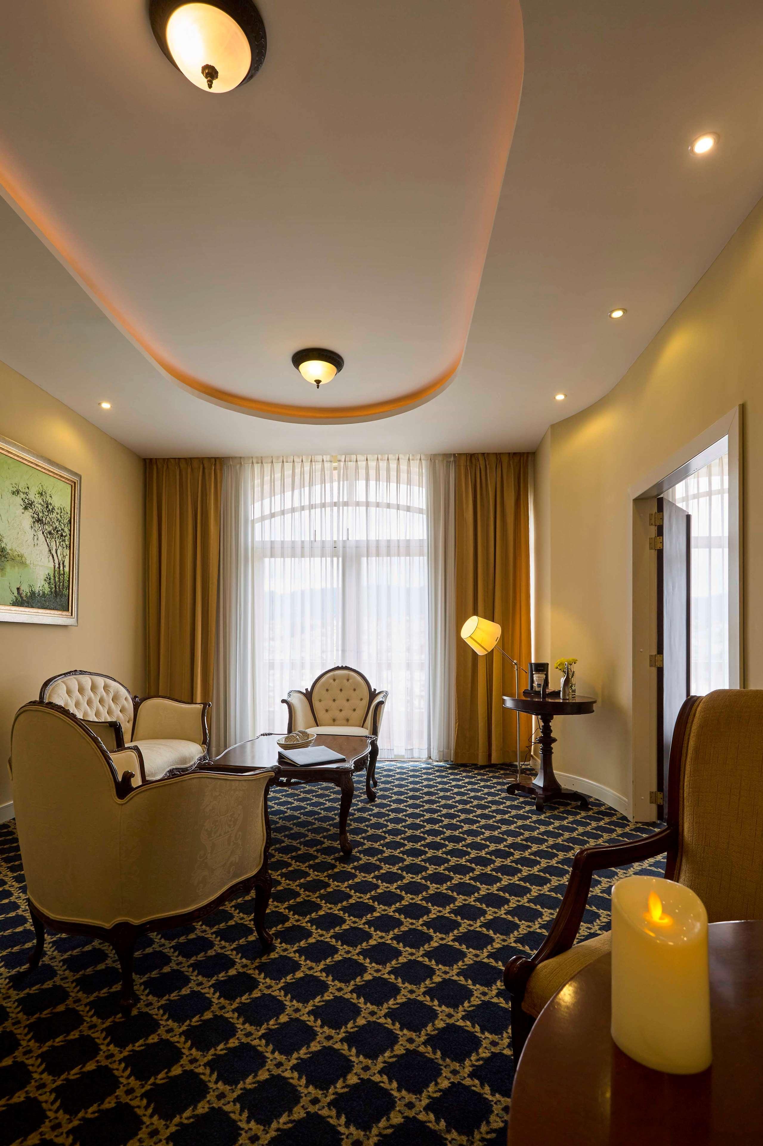 Sonesta Hotel 5*