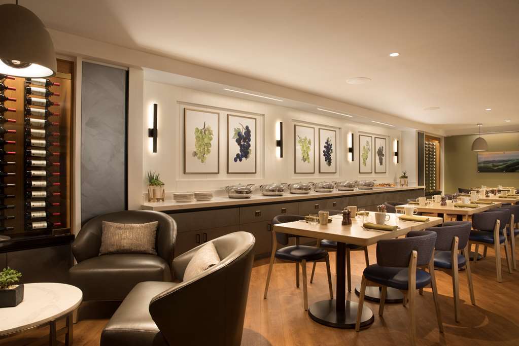 Sonesta Hotel